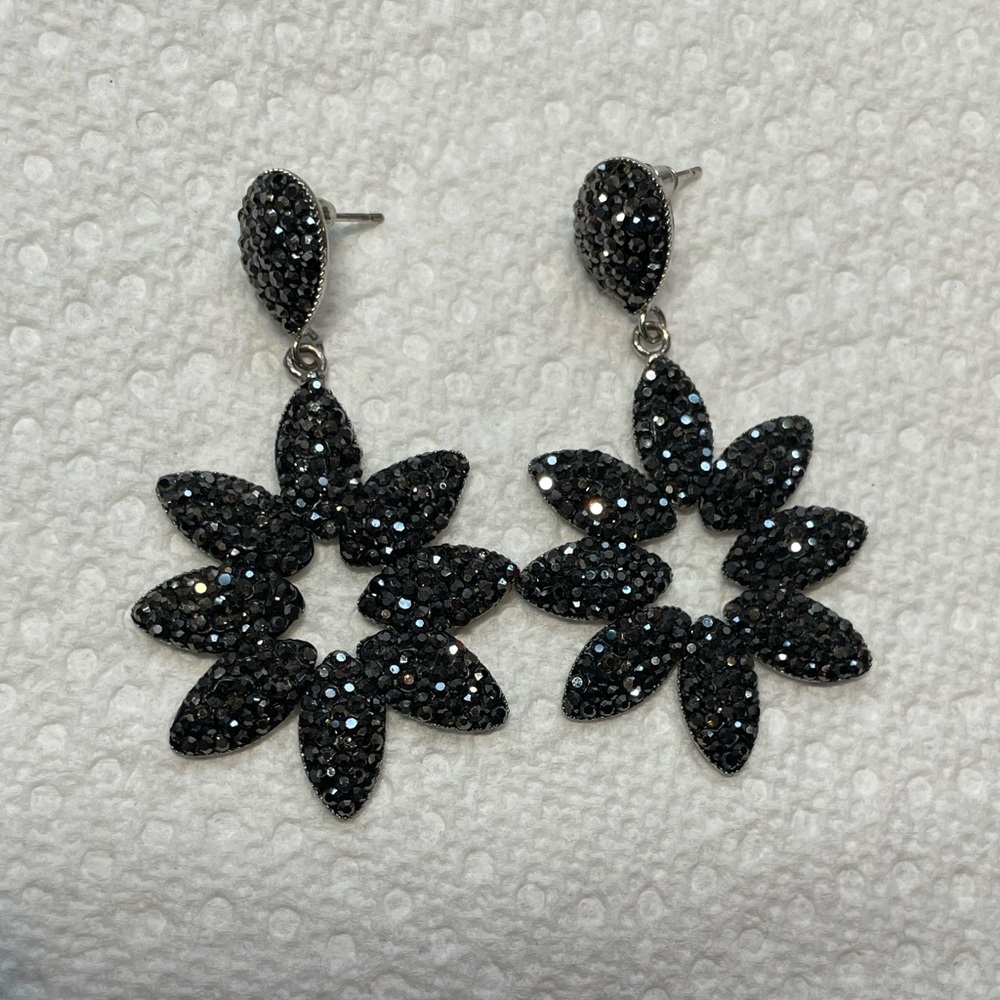 Vintage Statment earrings.